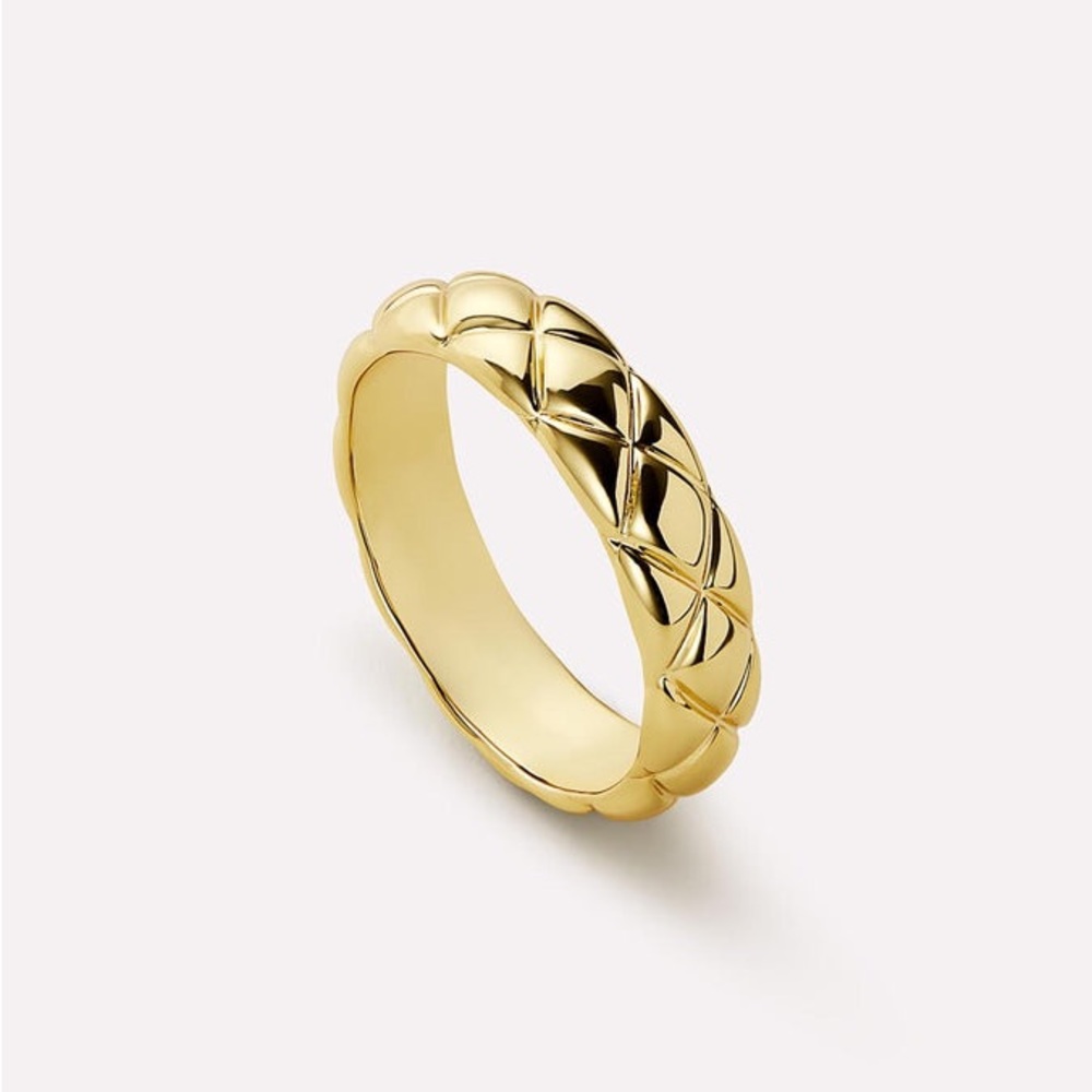 14K Yellow Gold Plated Quilted Ring Size 6